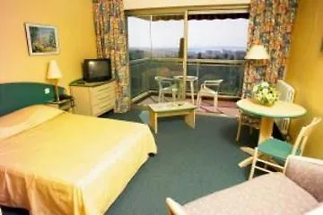 Les Genevriers Apartament *
