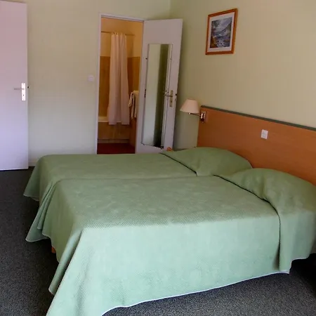 Daire Les Genevriers Cannes